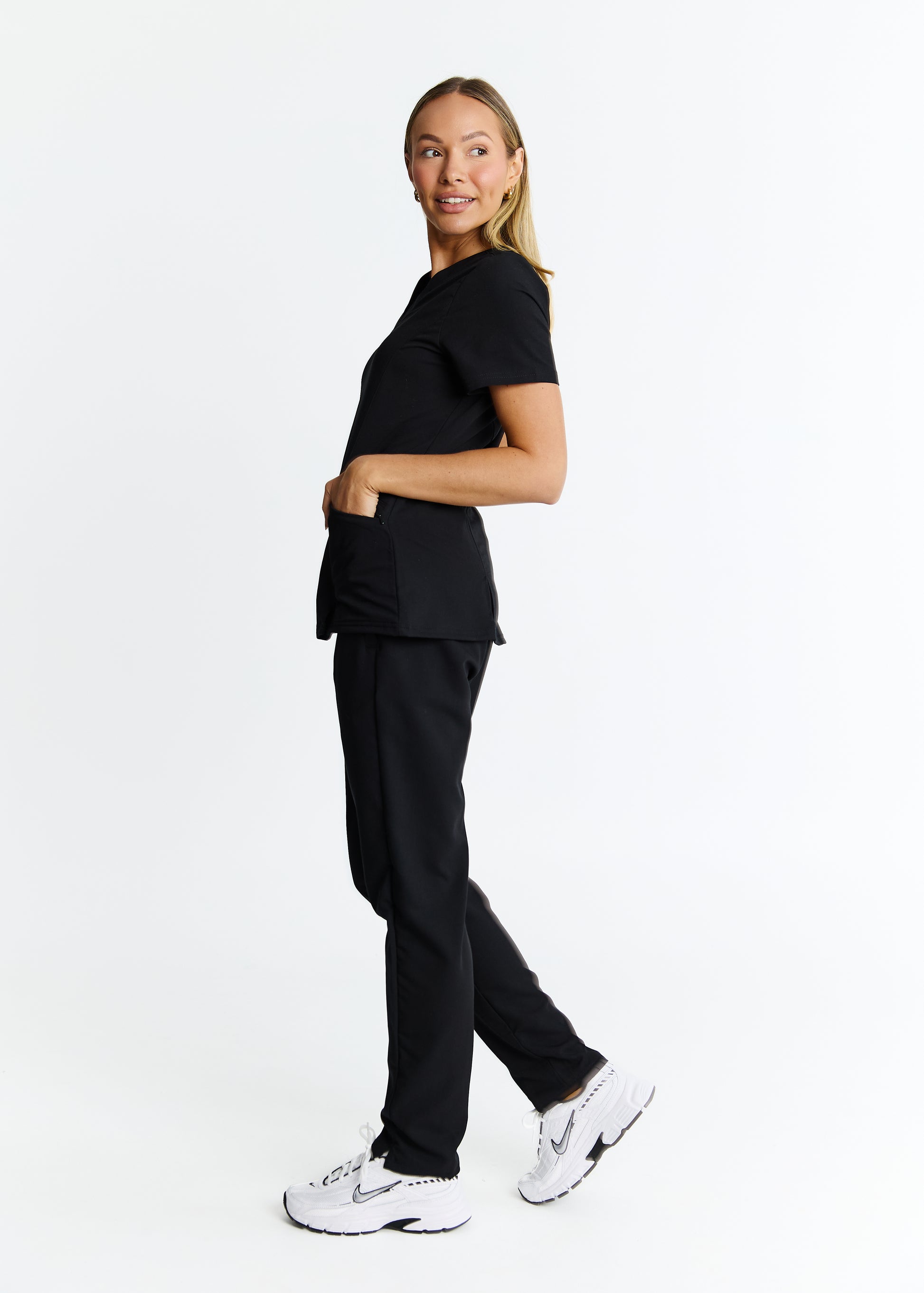 Luna - Slim Fit Scrub Top