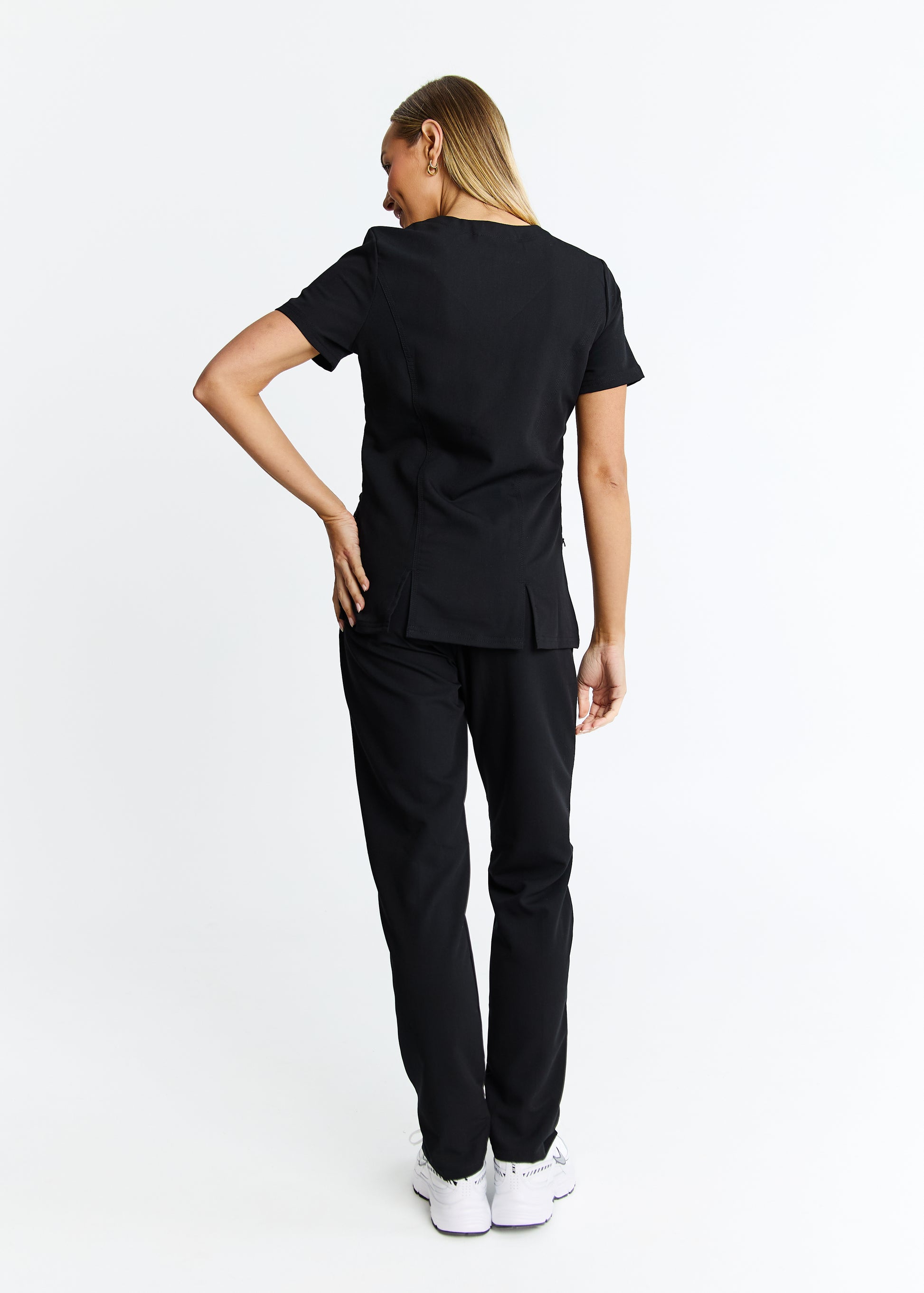 Luna - Slim Fit Scrub Top