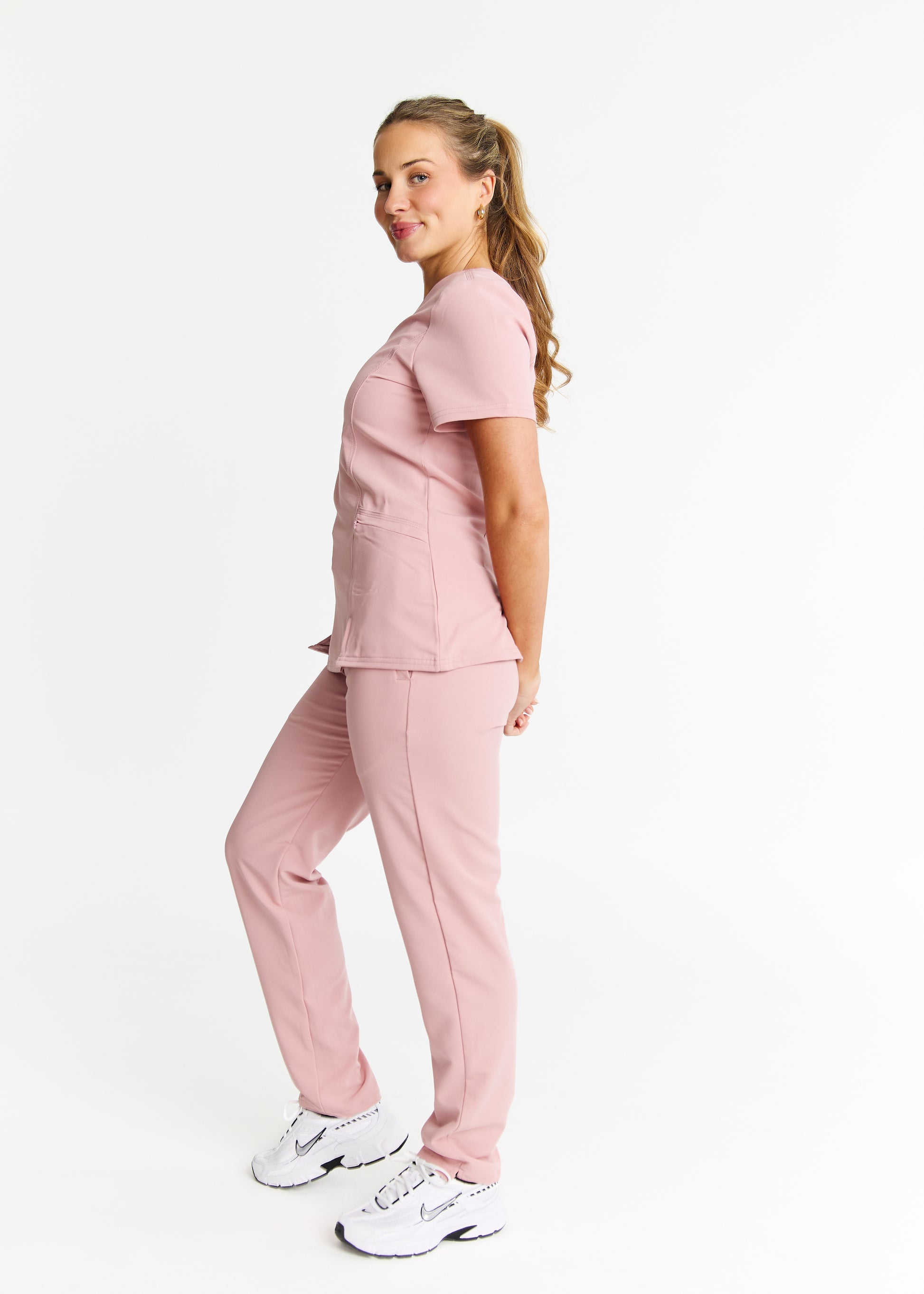 Luna - Slim Fit Scrub Top