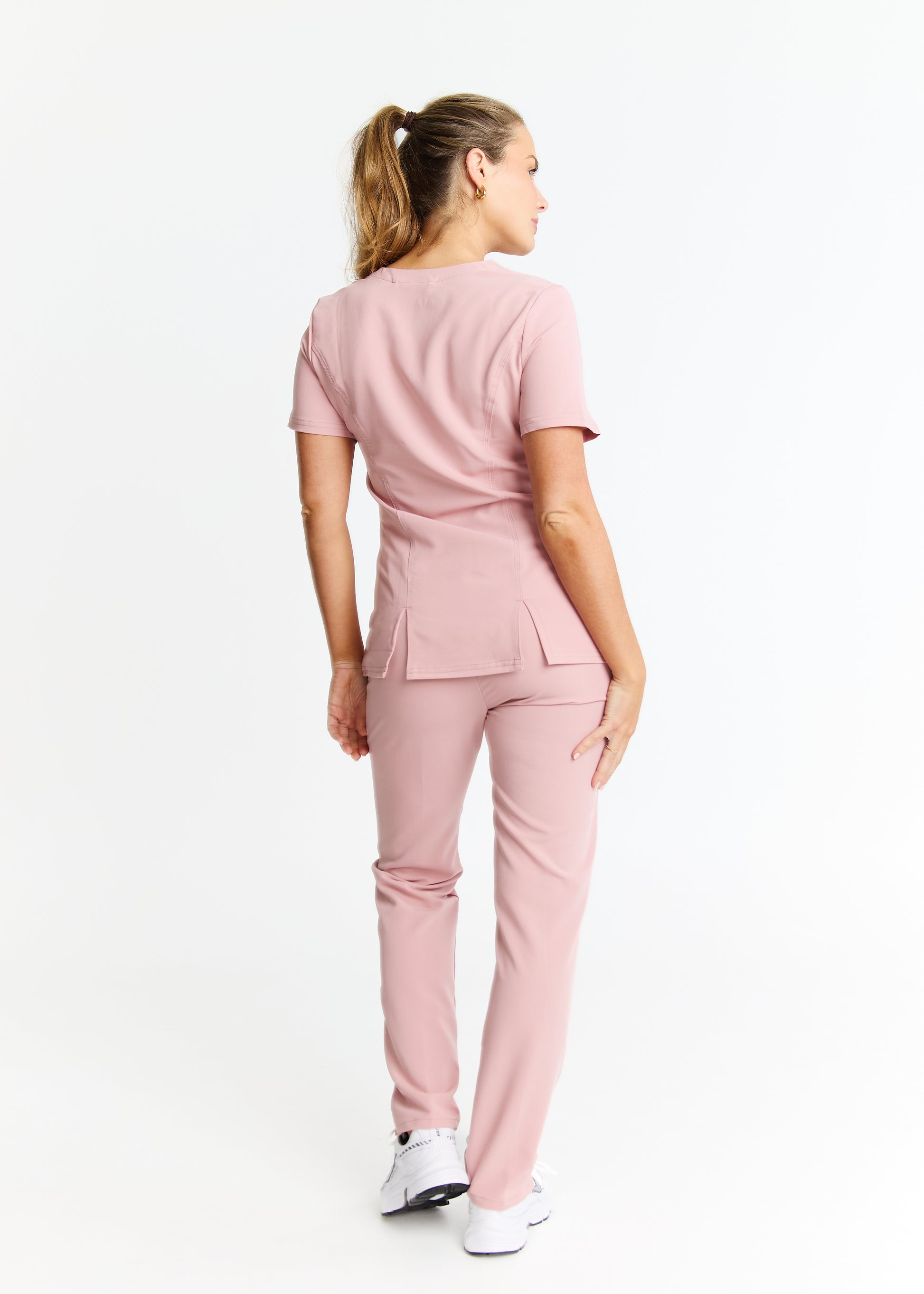 Luna - Slim Fit Scrub Top