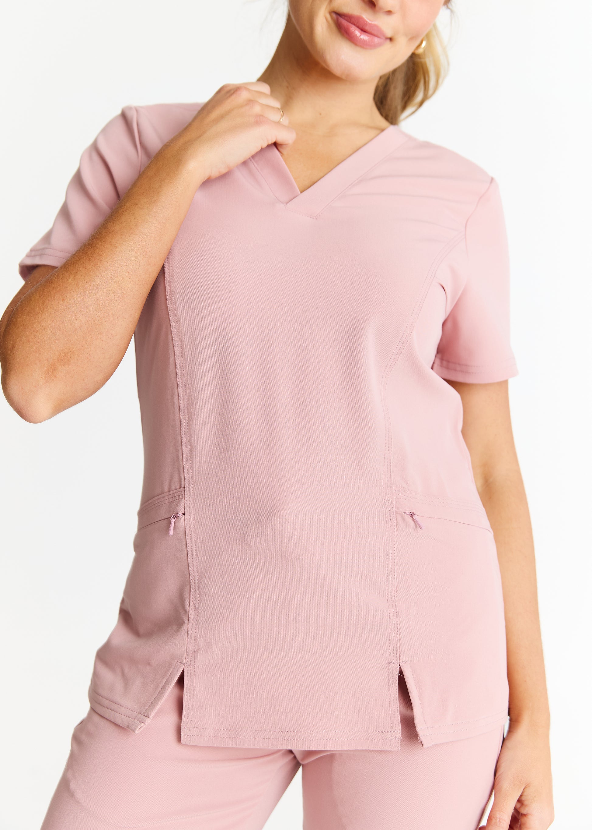 Luna - Slim Fit Scrub Top