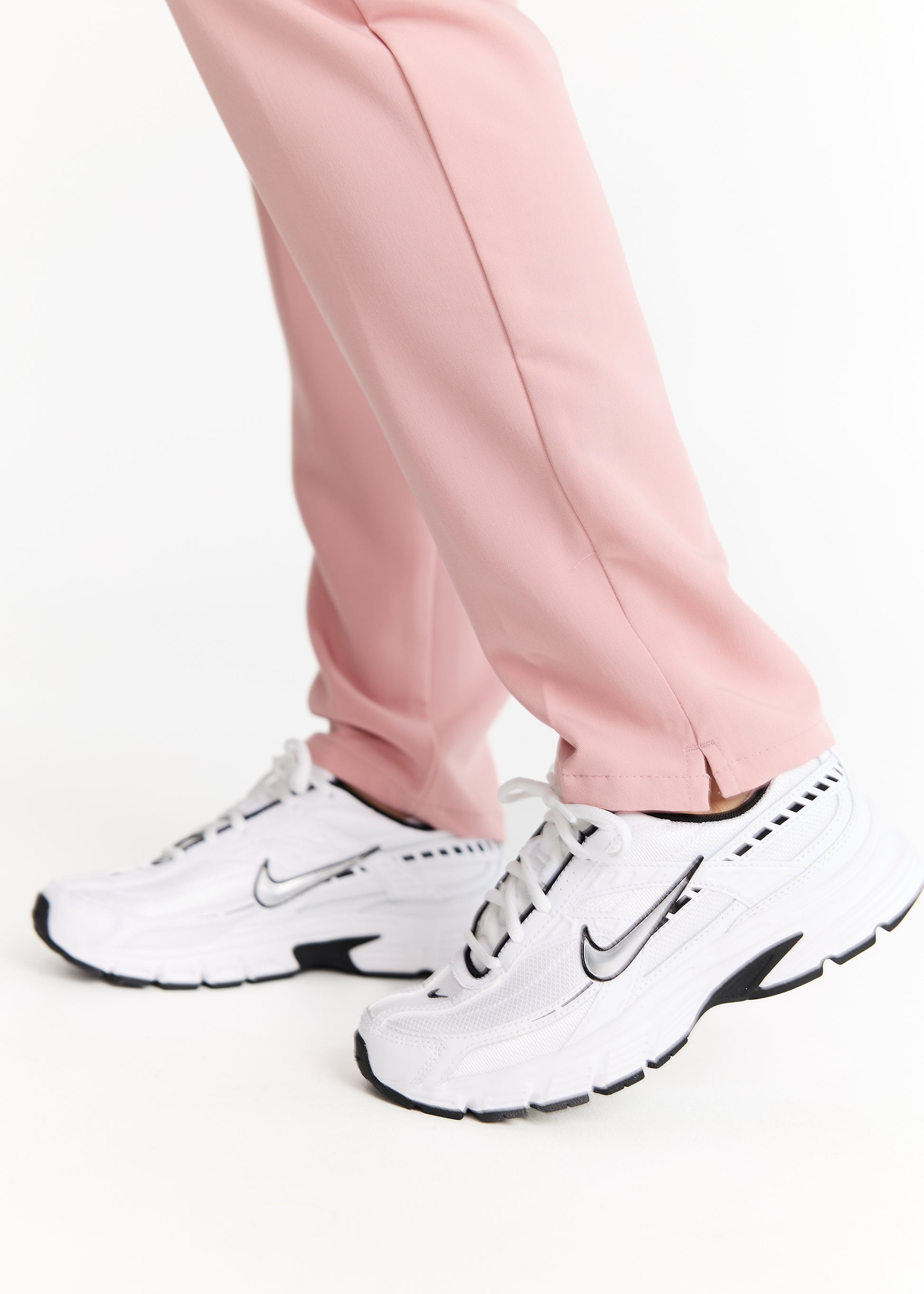 Venus - Slim Straight Leg Pant