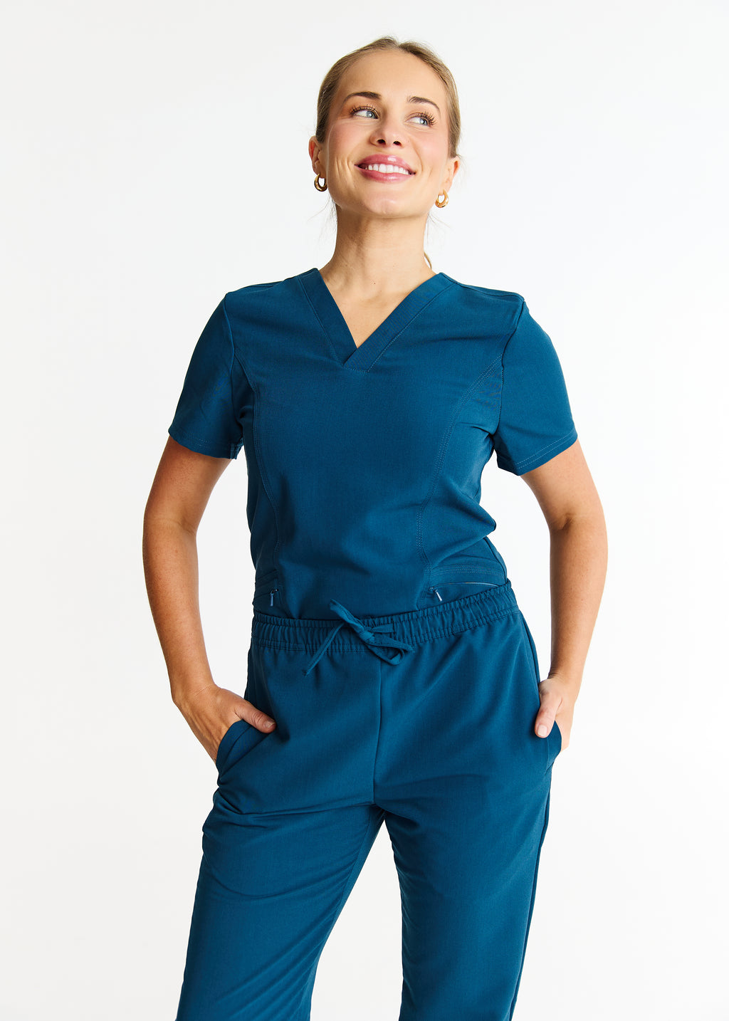 Venus - Slim Straight Leg Pant