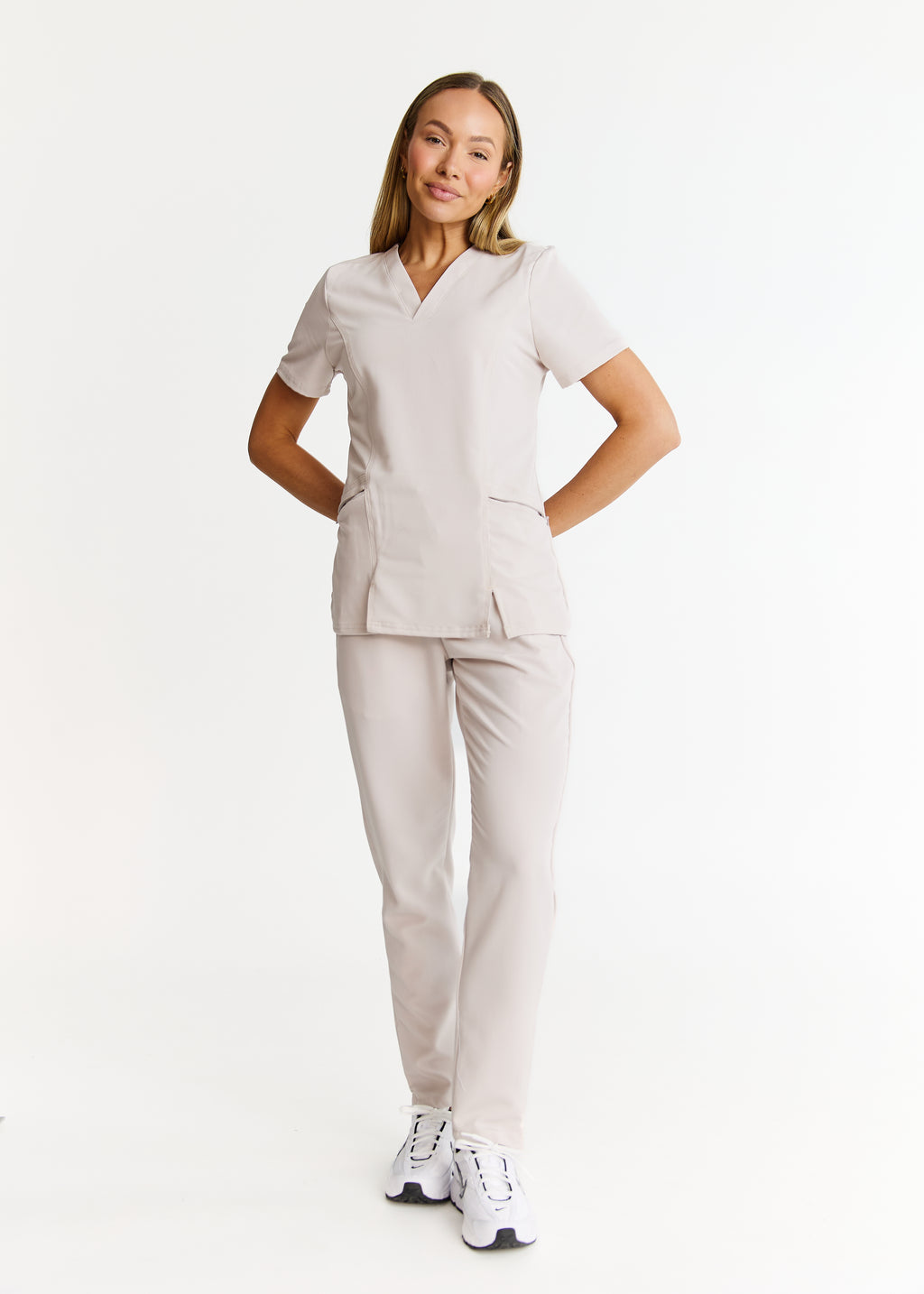 Luna - Slim Fit Scrub Top