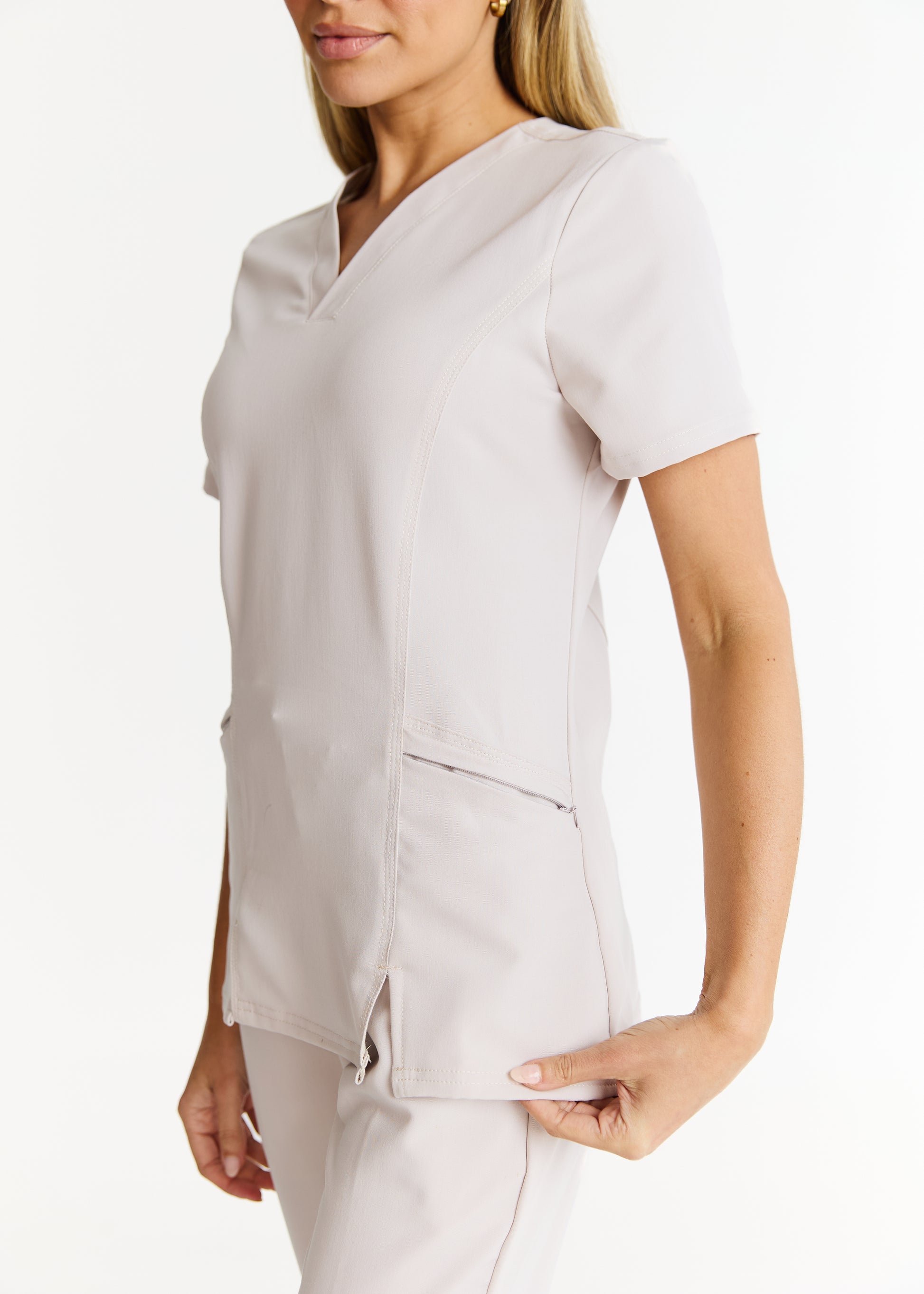 Luna - Slim Fit Scrub Top