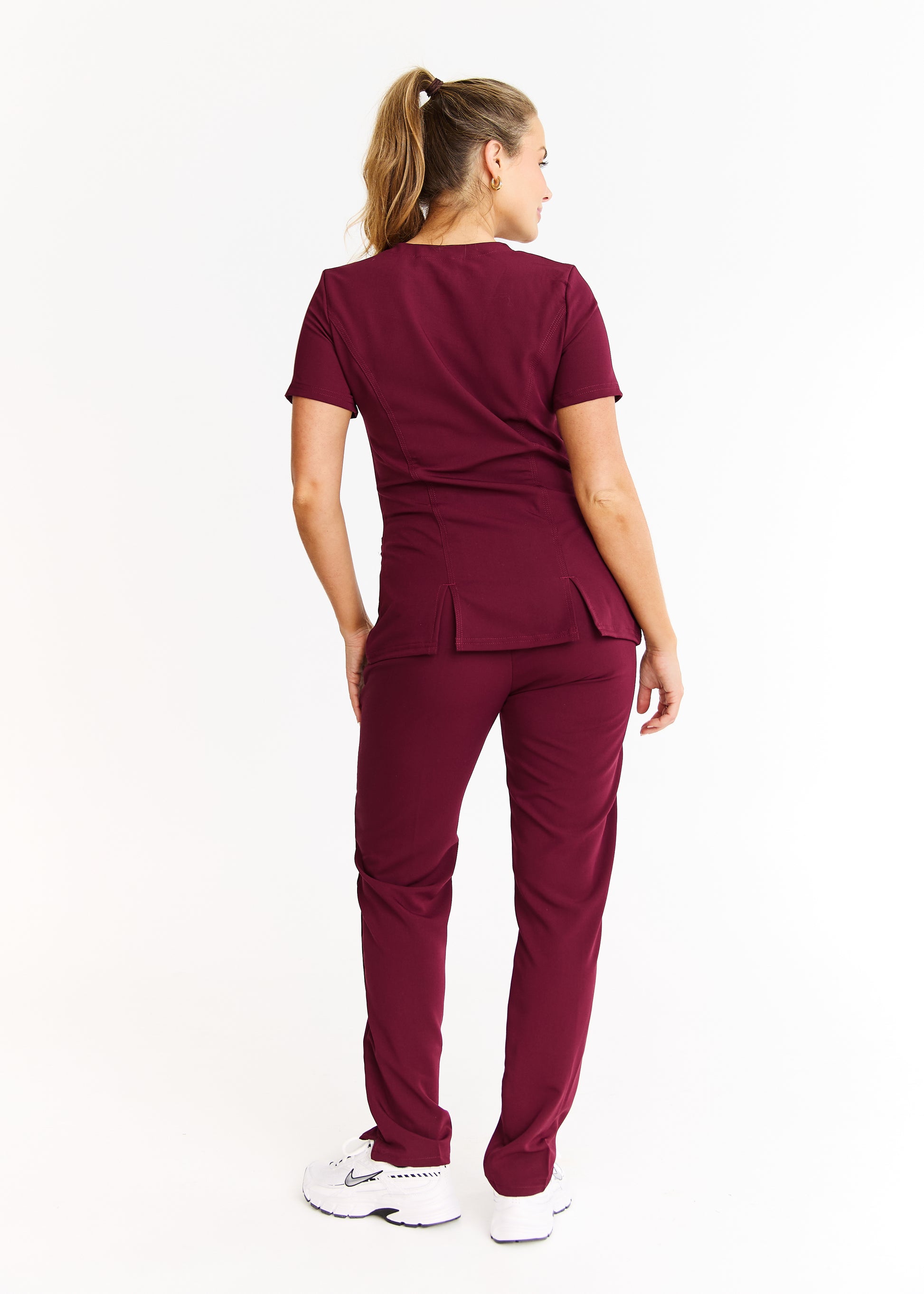 Luna - Slim Fit Scrub Top
