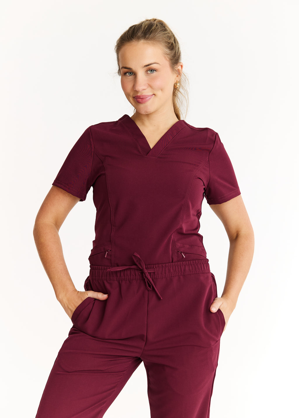 Venus - Slim Straight Leg Pant