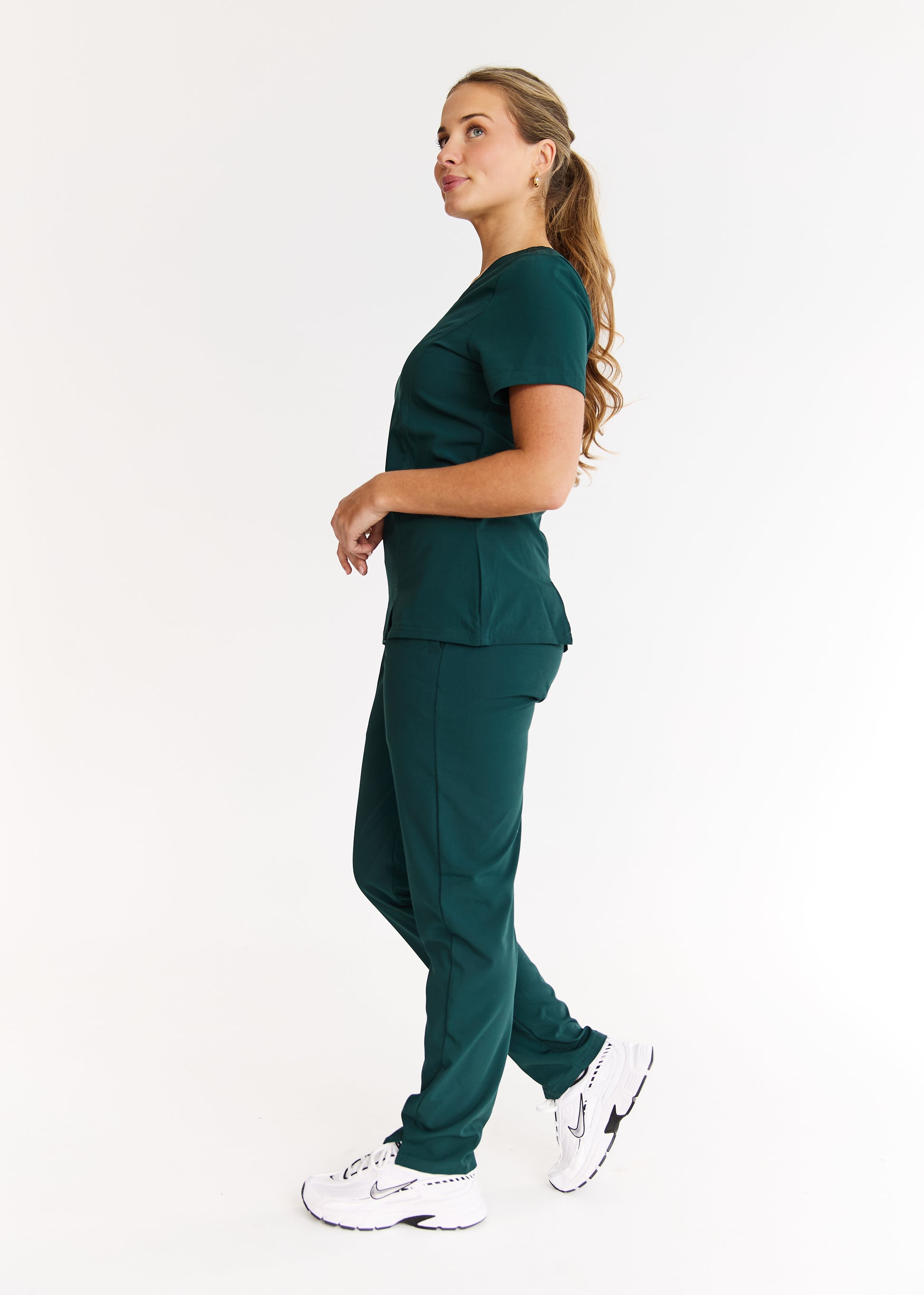 Luna Scrub Top – Stay Dry. Stay Stylish.