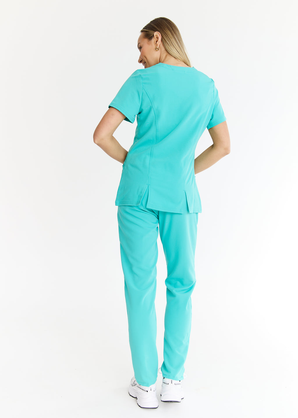 Luna - Slim Fit Scrub Top