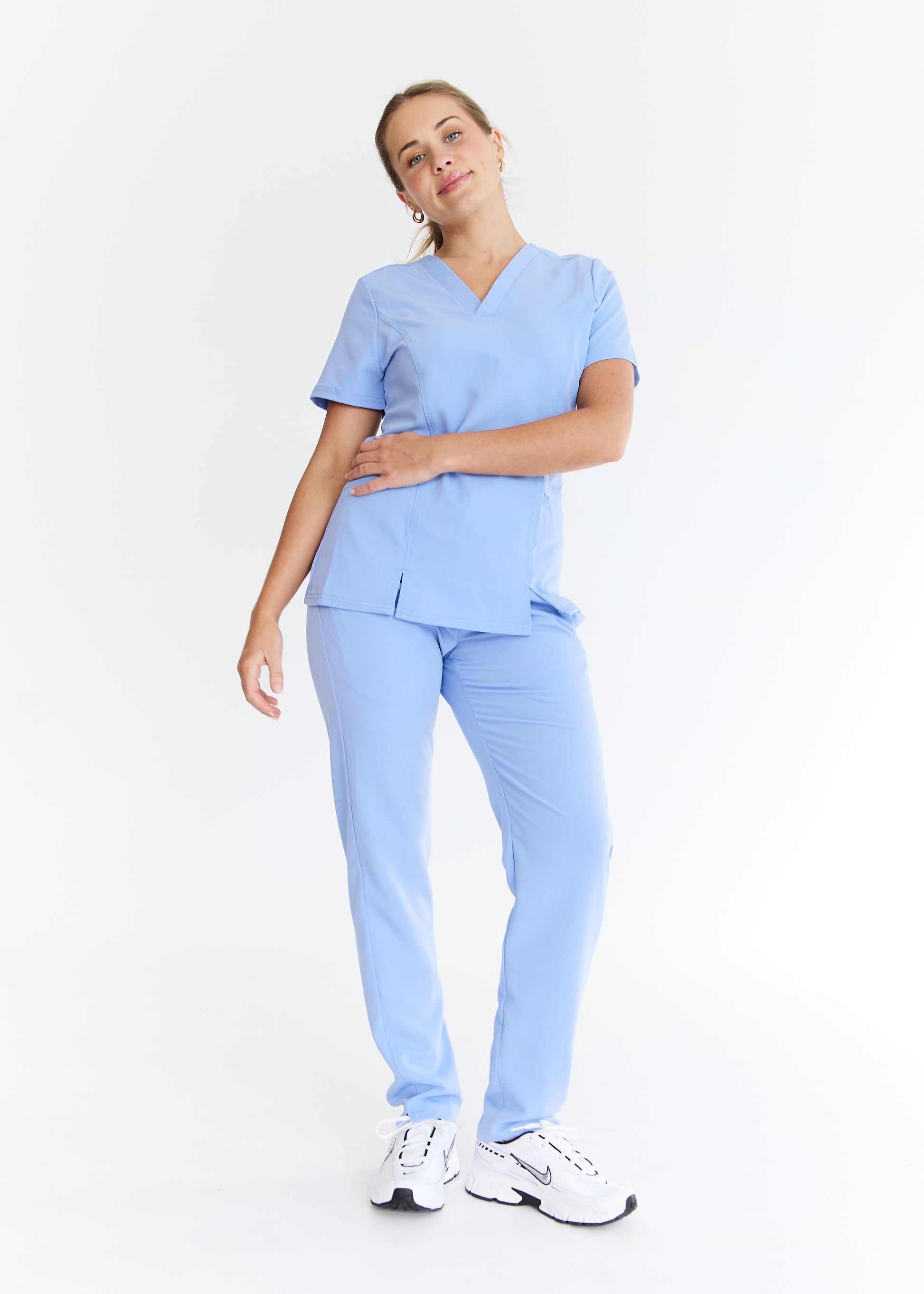 Luna - Slim Fit Scrub Top