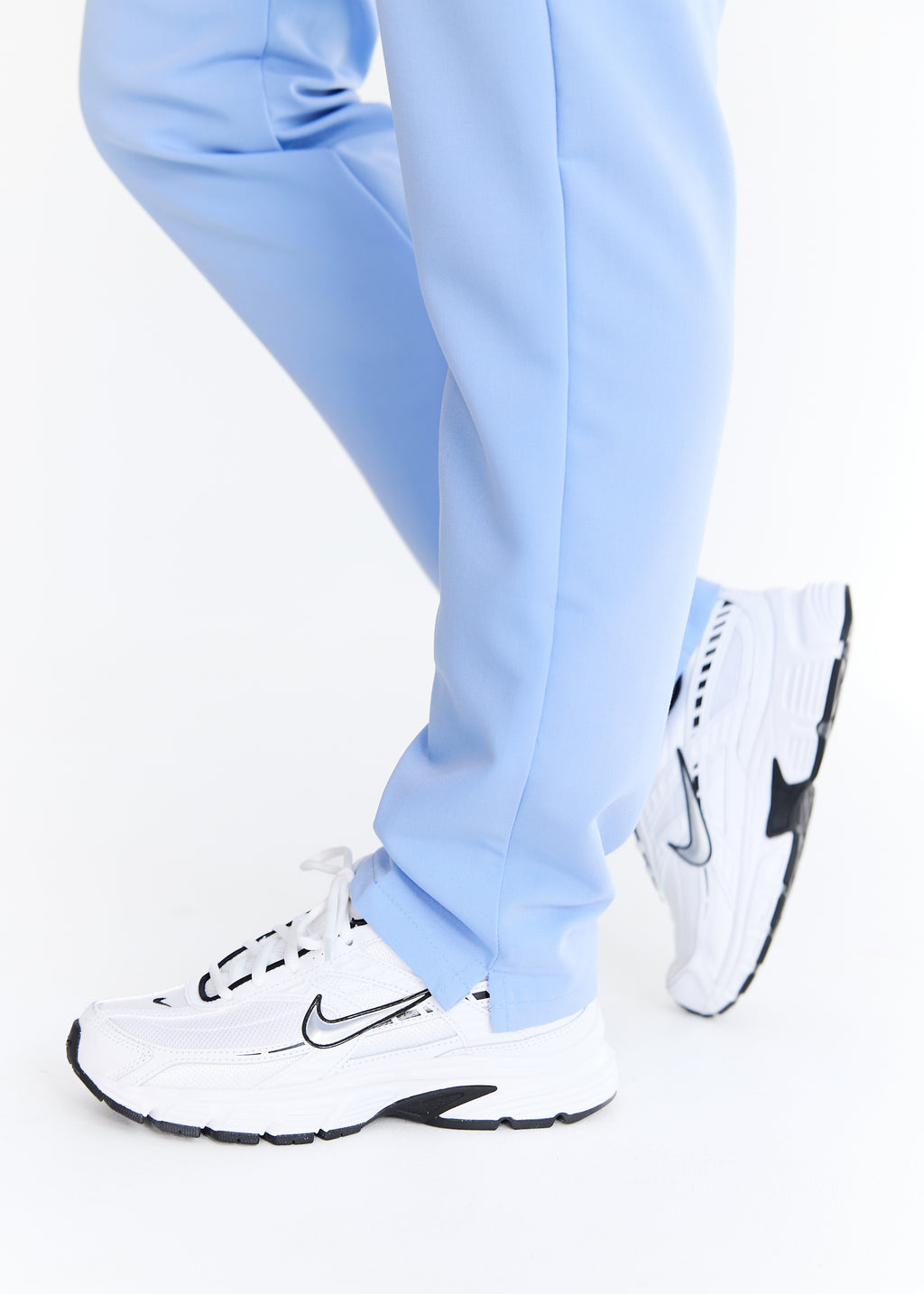 Venus - Slim Straight Leg Pant