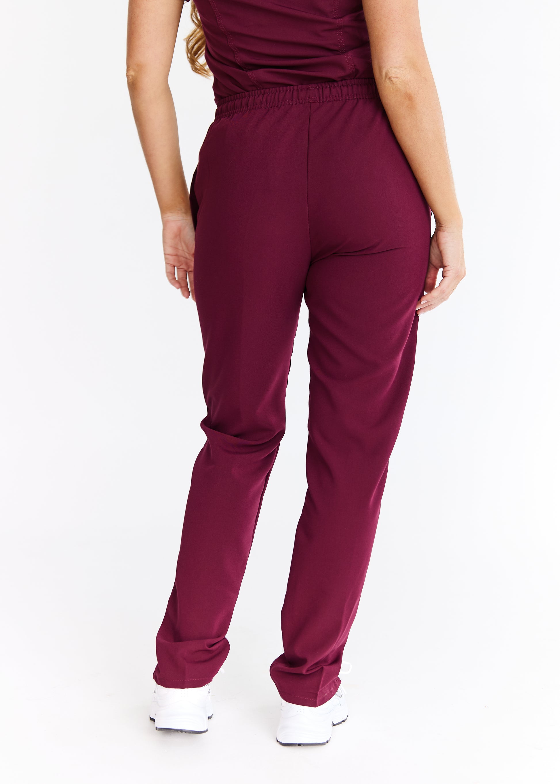 Venus - Slim Straight Leg Pant