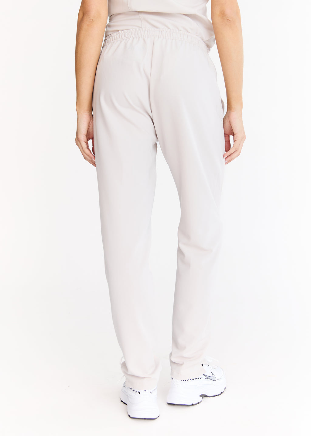 Venus - Slim Straight Leg Pant