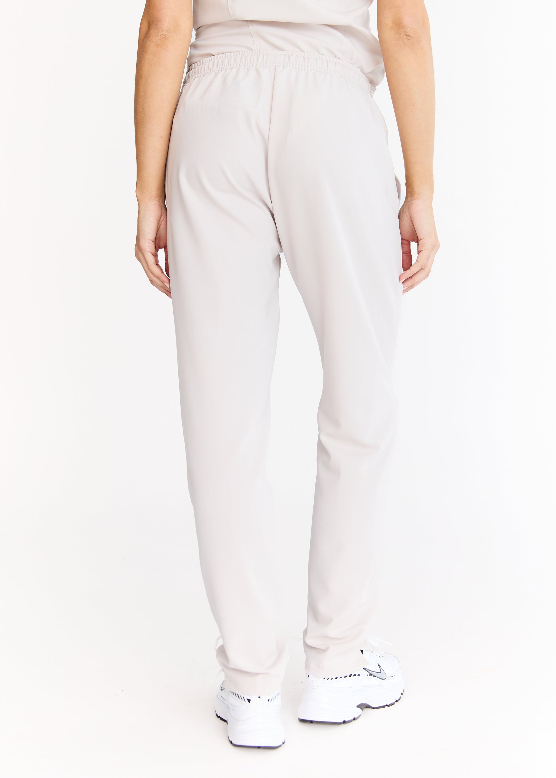 Venus - Slim Straight Leg Pant