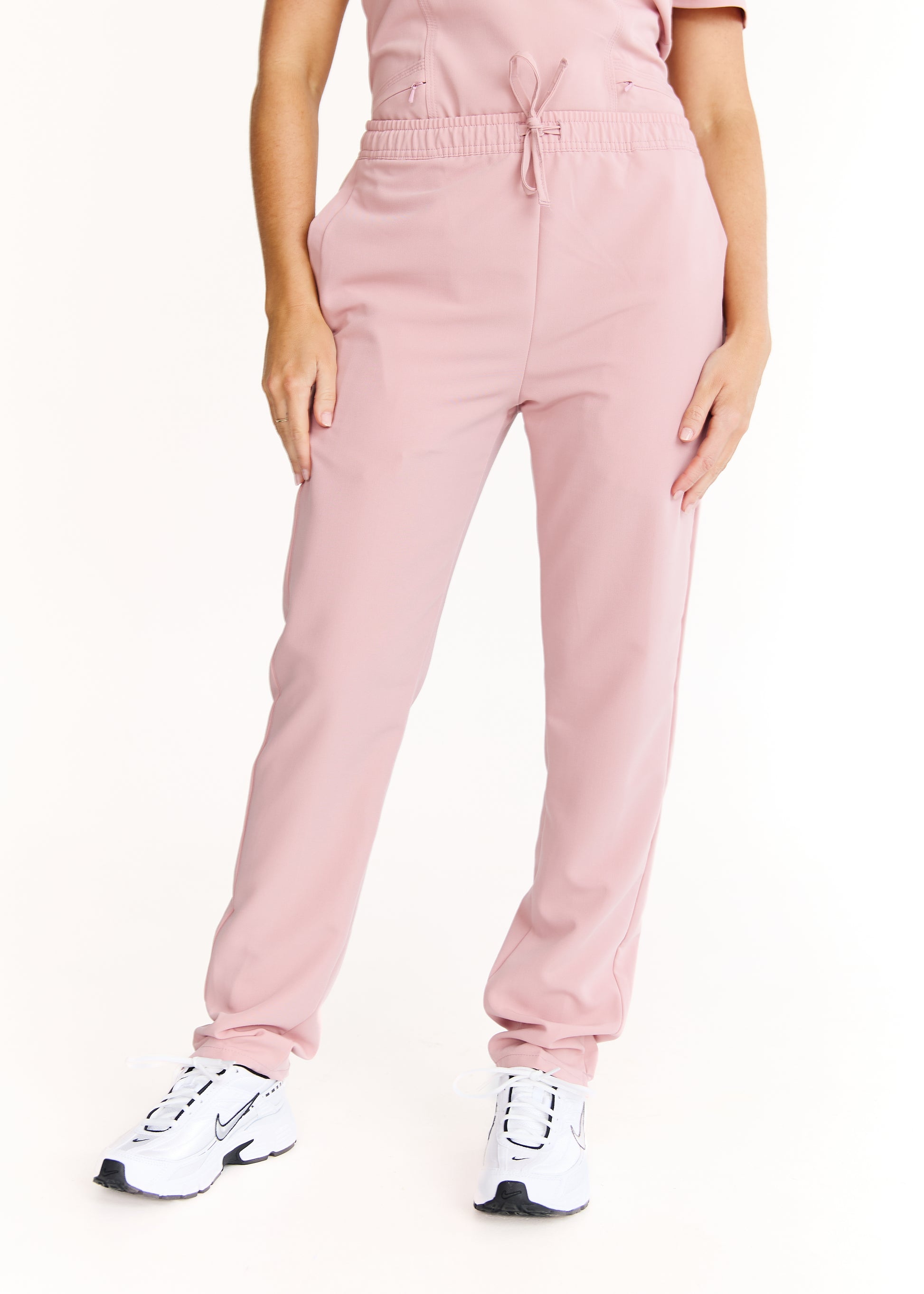 Venus - Slim Straight Leg Pant